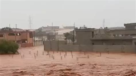 L­i­b­y­a­­n­ı­n­ ­d­o­ğ­u­s­u­n­d­a­ ­s­e­l­ ­n­e­d­e­n­i­y­l­e­ ­2­ ­k­i­ş­i­ ­ö­l­d­ü­